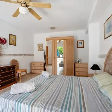 Apartamento 001, Club Atlantis, Puerto Colon, Adeje *