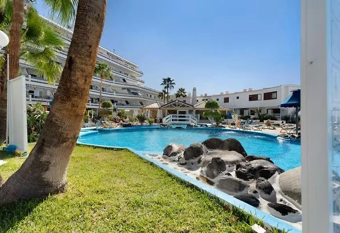 001, Club Atlantis, Puerto Colon, Adeje Costa Adeje (Tenerife)